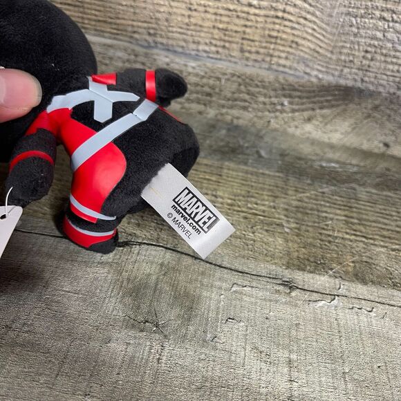 Funko Marvel Mopeez Inverse Deadpool Black Red Plush Small Doll Figure - Picture 7 of 8